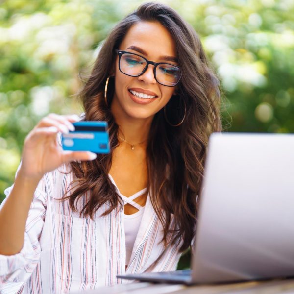 young-woman-sitting-at-cafe-making-online-shopping-2023-11-27-05-02-32-utc-1.jpg young-woman-sitting-at-cafe-making-online-shopping-2023-11-27-05-02-32-utc-1.jpg